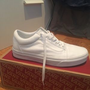 Vans Old Skool white sneakers size 8 women’s